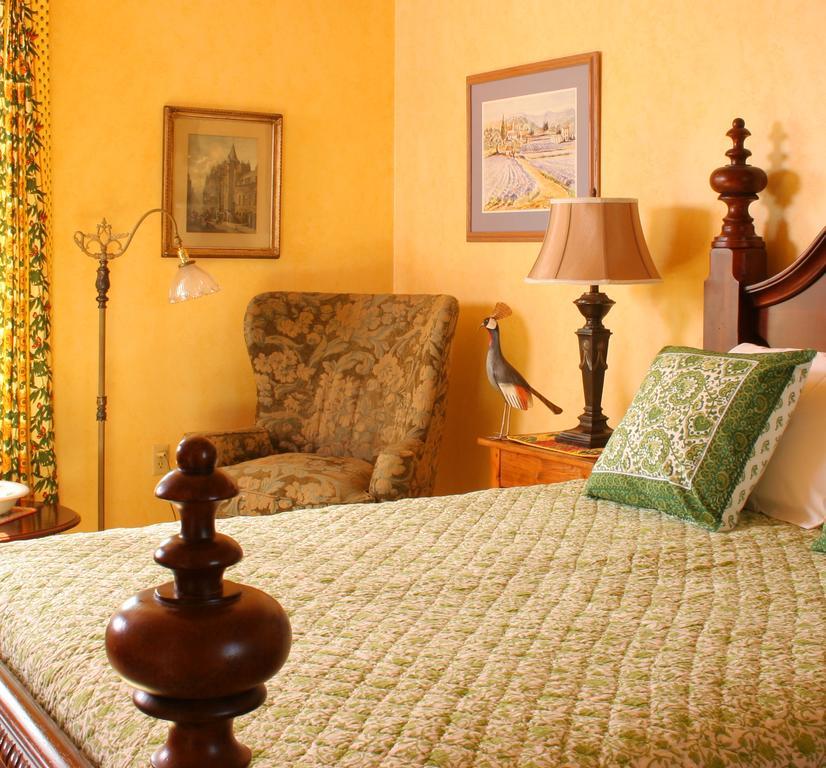 L'Auberge Provencale Inn & Restaurant Boyce Esterno foto