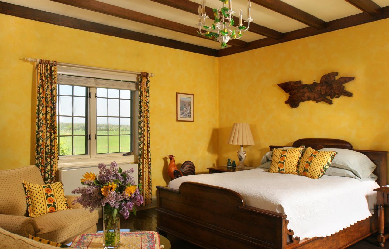 L'Auberge Provencale Inn & Restaurant Boyce Esterno foto